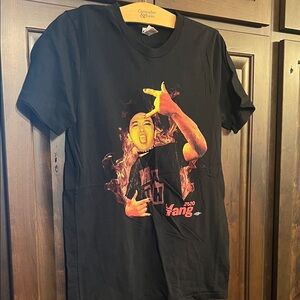 Black Graphic adult small Yang 2020 T-Shirt